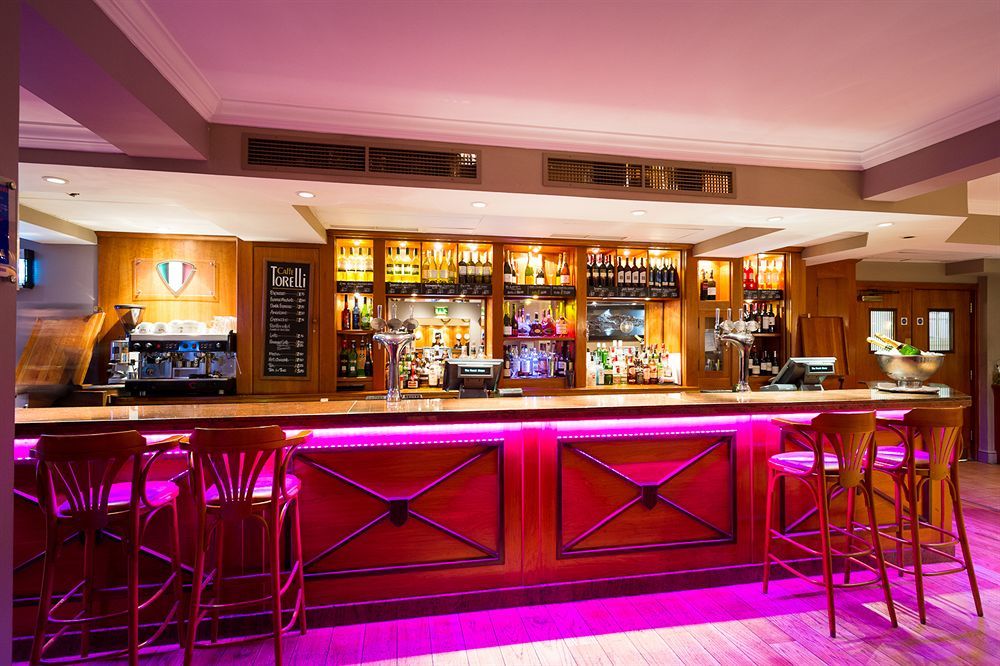 The Royal Chace Hotel Енфілд Екстер'єр фото